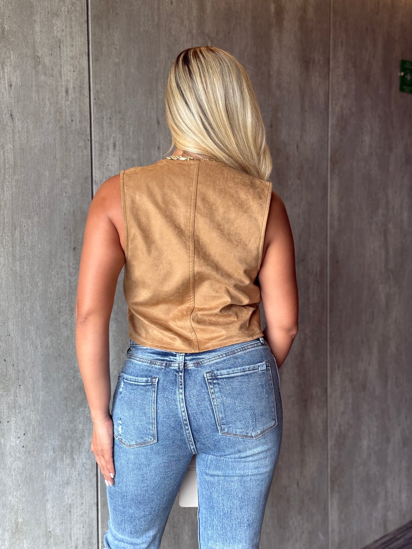 Chaleco beige de gamuza