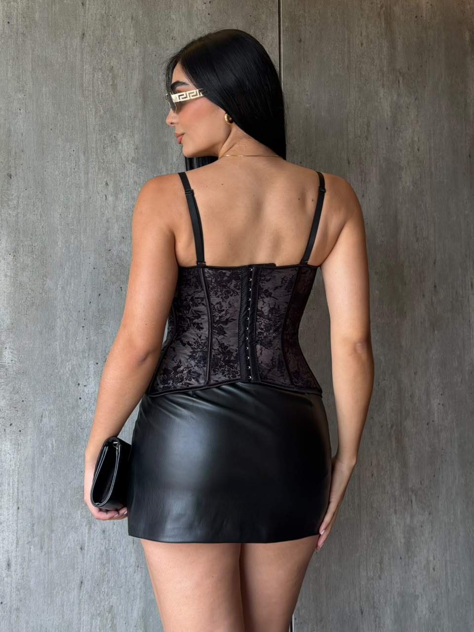 Corset negro con flores