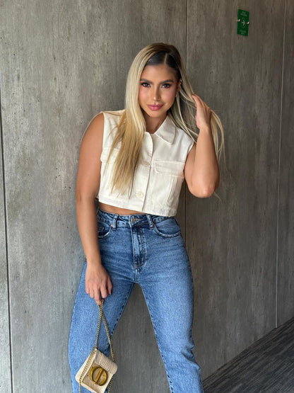 Chaleco Beis con Botones