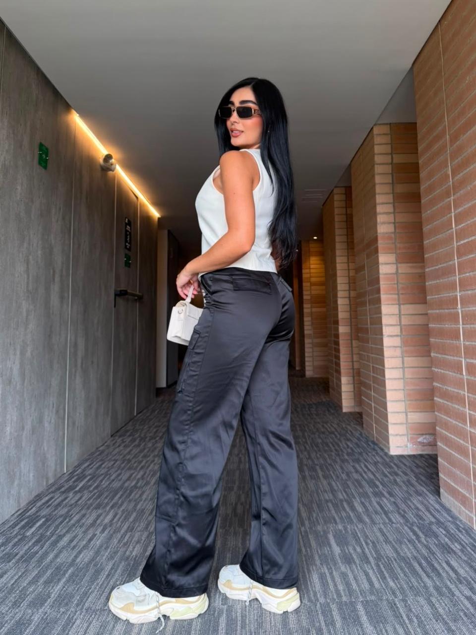 Chaleco Negro y Blanco